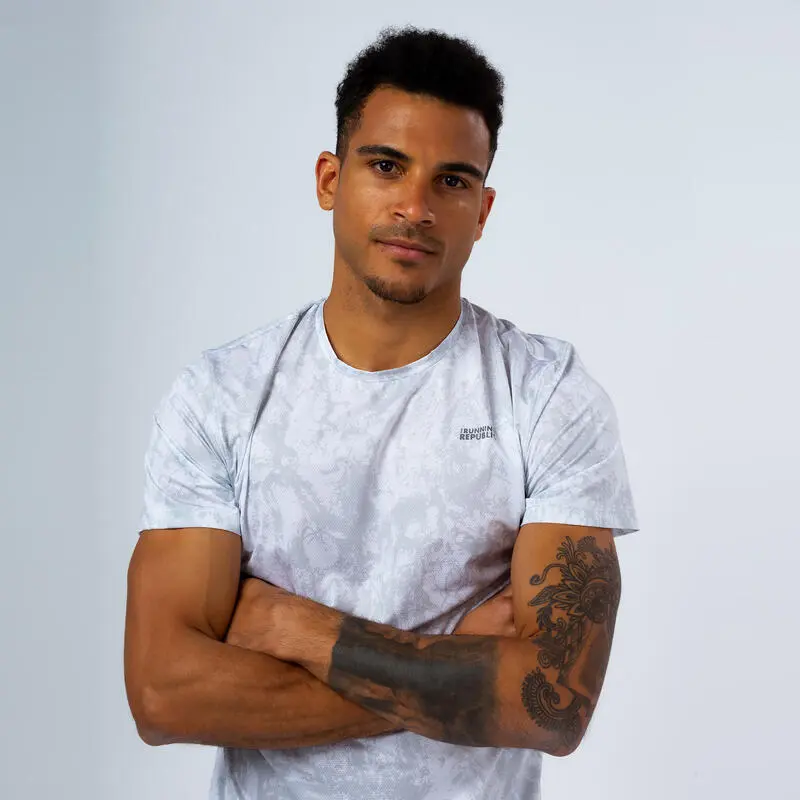 THE RUNNING REPUBLIC Camiseta De Manga Corta Running De Poliéster Reciclado Hombre TRR Blanca - Imagen 4