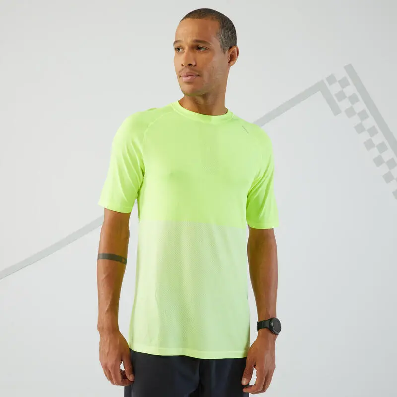 CAMISETA RUNNING HOMBRE TRANSPIRABLE KIPRUN CARE AMARILLO