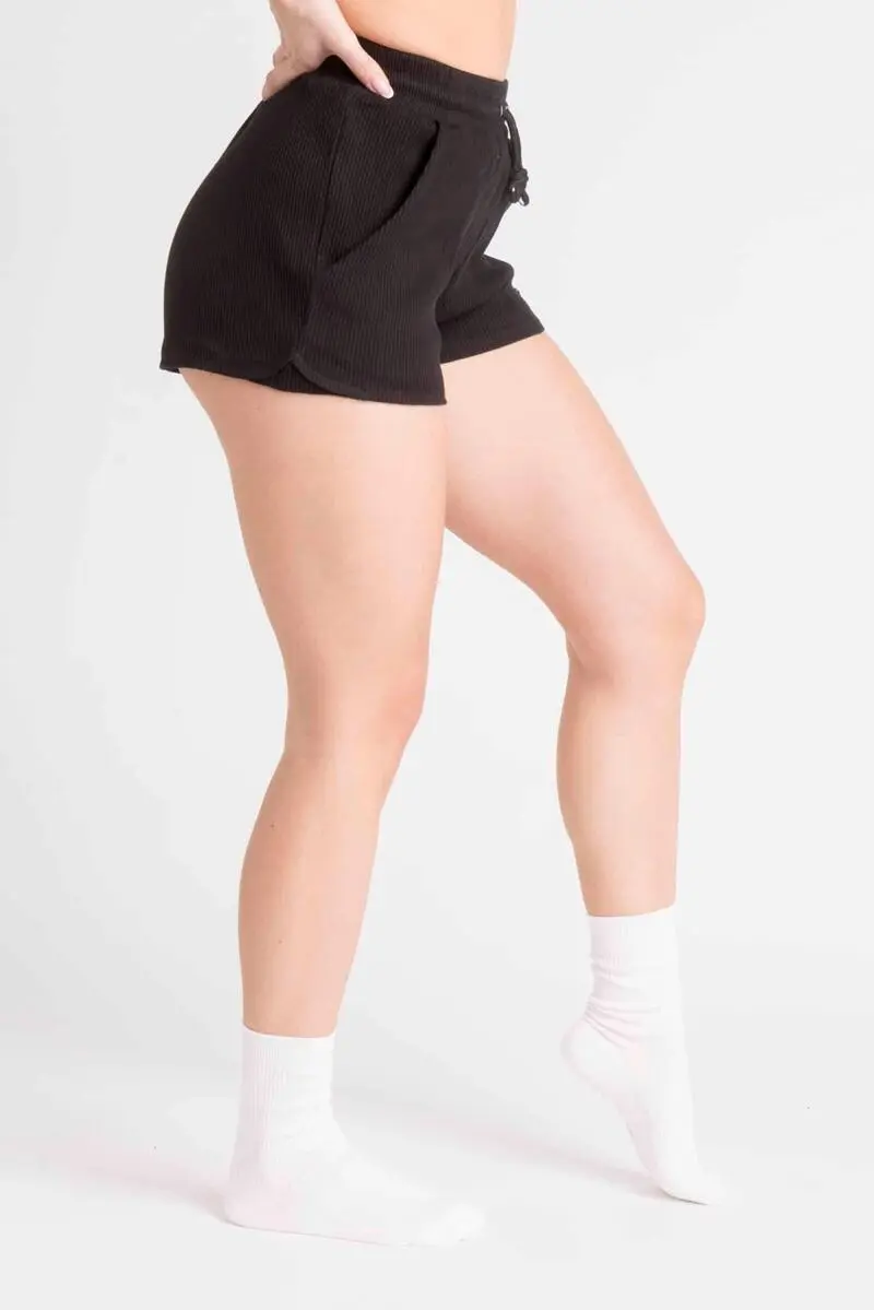 AESTHETIC WOLF LOEWI Pantalones Cortos Fitness Acanalados - Mujer - Negro - Imagen 4