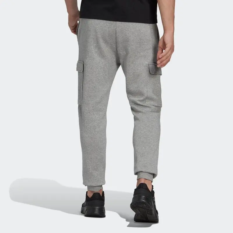 ADIDAS Pantal贸n Essentials Fleece Regular Tapered Cargo - Imagen 4