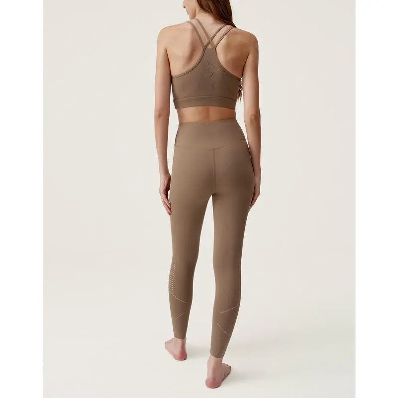 Top De Mujer Saril Born Living Yoga - Imagen 4